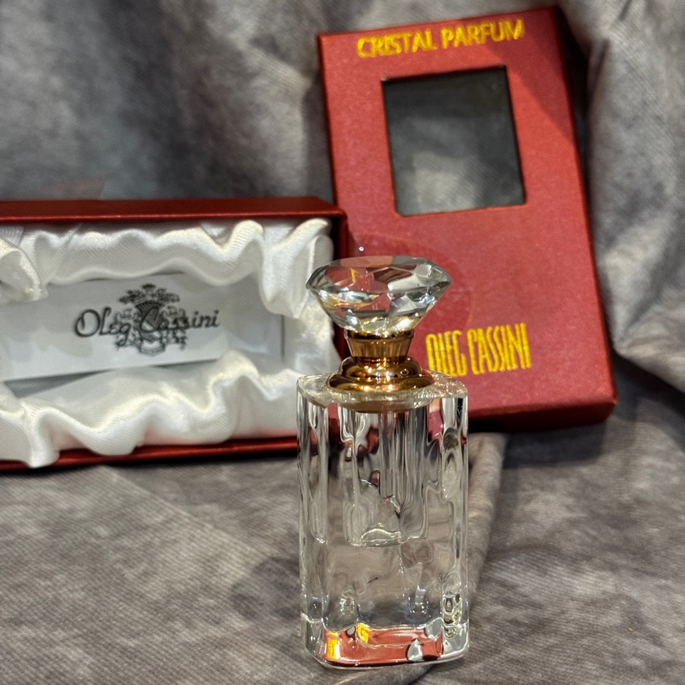 Oleg Cassini Crystal Perfume‎ Bottle with Gold Accent Signed /Box